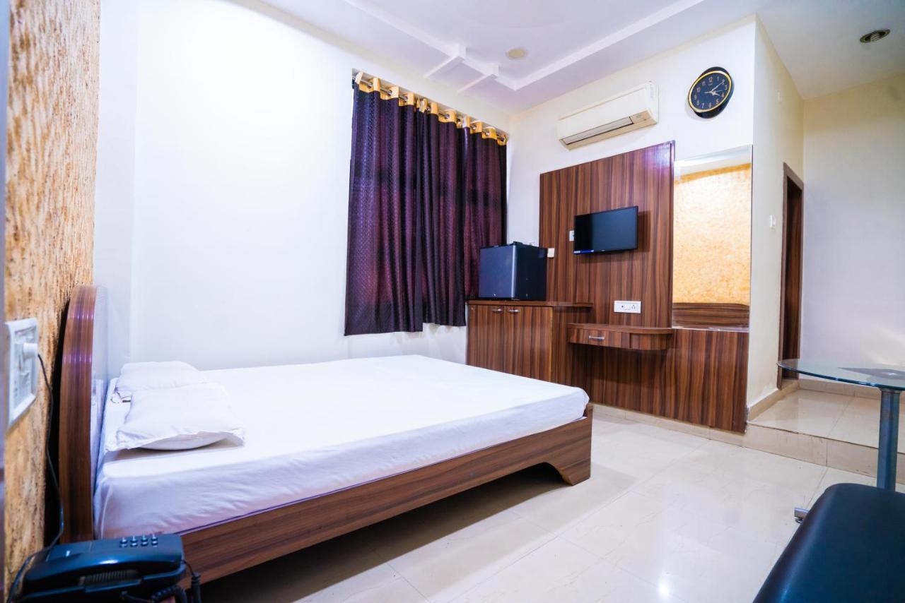 Hotel Shakun Bhilai Ngoại thất bức ảnh